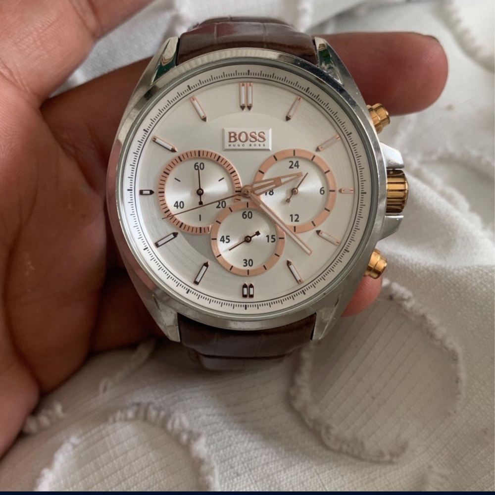 Hugo boss watch brown used…battery dead